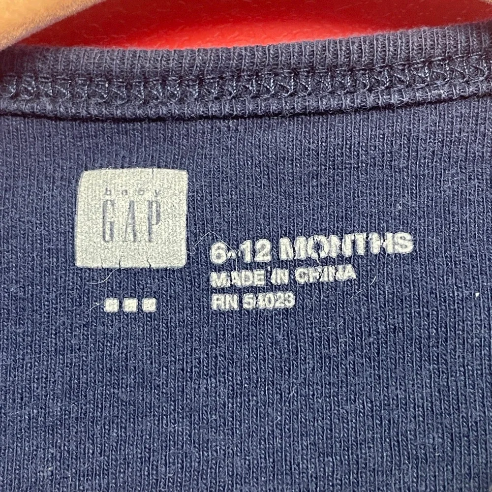 Baby Gap Sleeper Embroidered Bear Preppy 6-12M Blue Striped One Piece Pajamas